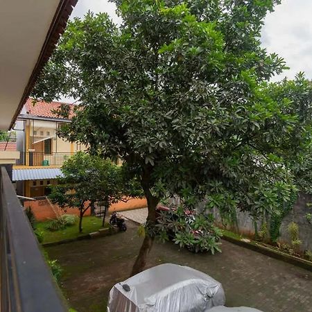 Kostawira Syariah Bintaro Mitra Reddoorz Mencil Exterior foto
